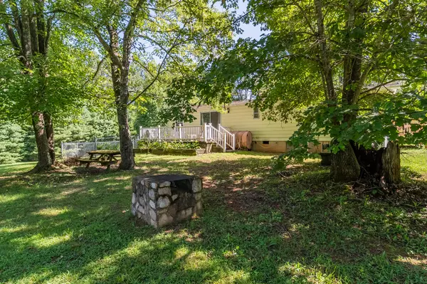 Natural Bridge Station, VA 24579,84 Crow Hill LN