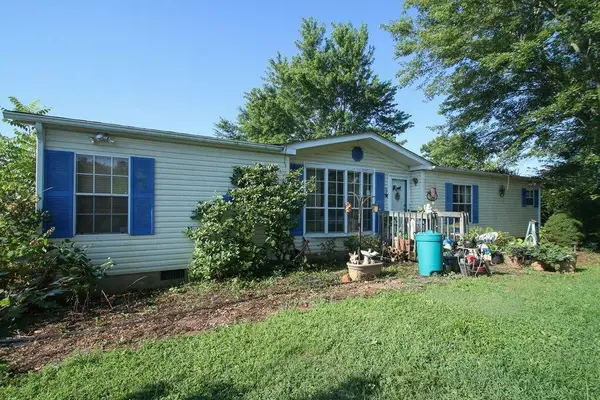 Hardy, VA 24101,423 Gills Creek LN