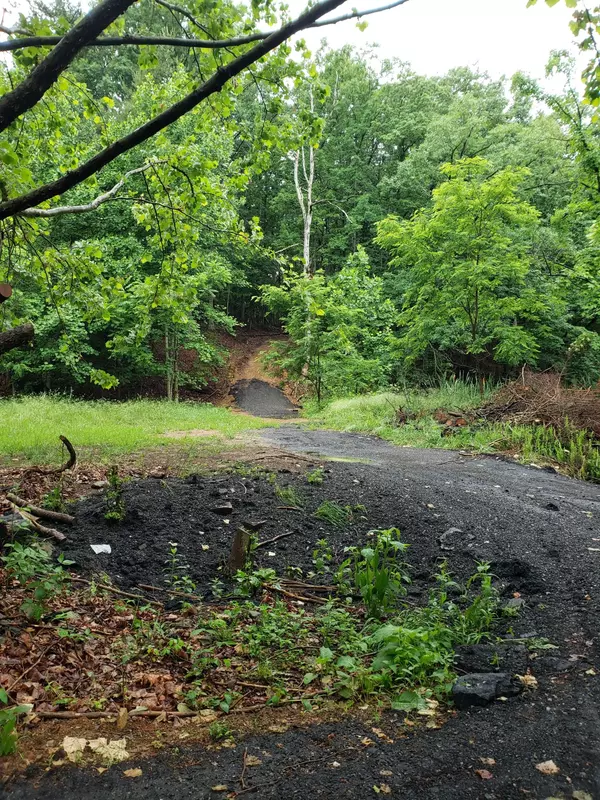 Salem, VA 24153,1607 HIGH ST EXT