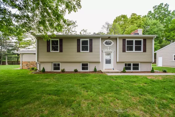 930 Summit LN,  Salem,  VA 24153