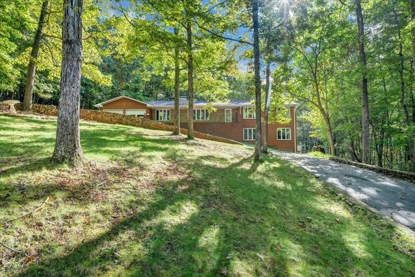 1620 Hidden Forest DR, Goodview, VA 24095