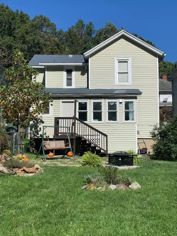 Clifton Forge, VA 24422,609 Roxbury ST