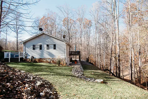 Hardy, VA 24101,983 Old Mill DR