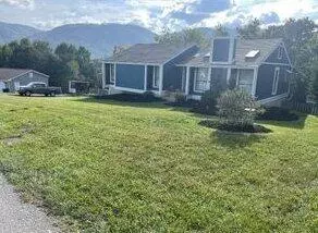 7982 Forest Edge DR, Roanoke, VA 24018