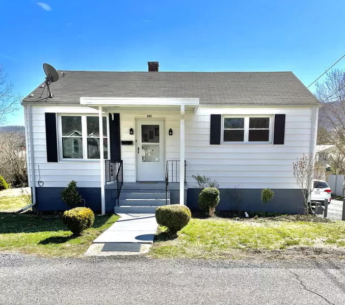 213 Revere ST, Clifton Forge, VA 24422