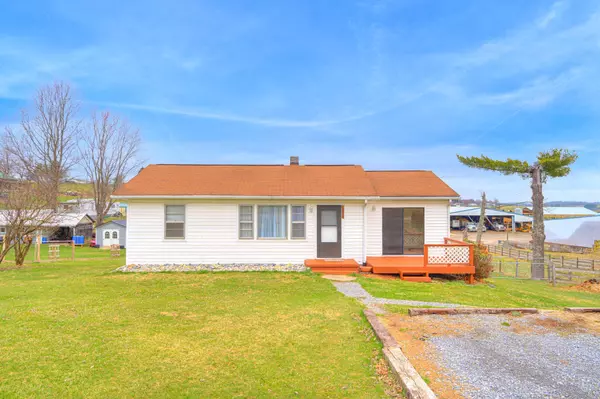 5610 Alum Spring RD, Pulaski, VA 24301