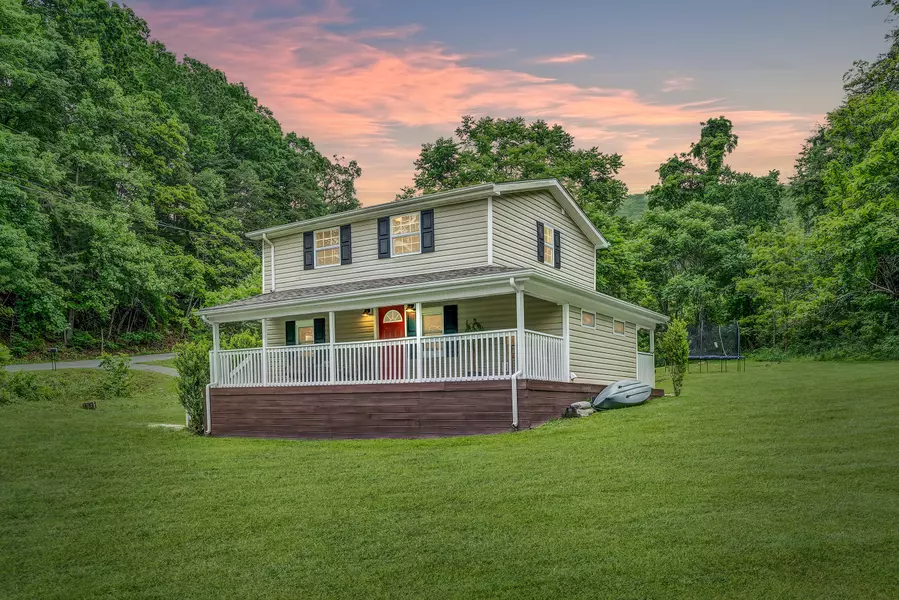 1304 Healing Springs RD, Blue Ridge, VA 24064