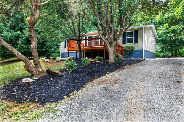 Boones Mill, VA 24065,49 Crooked Run RD