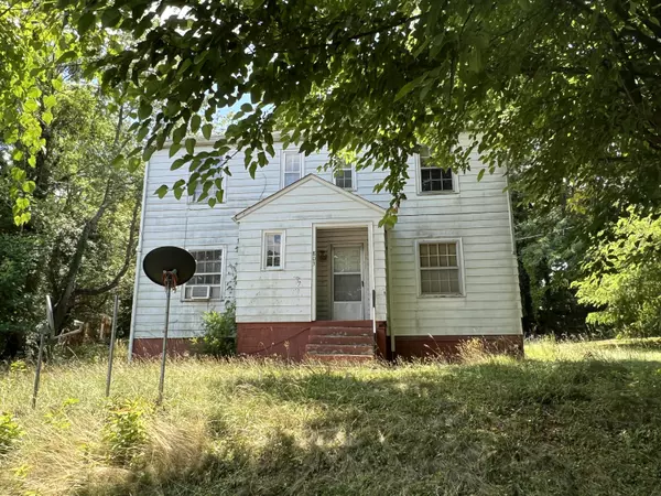 Martinsville, VA 24112,803 D ST