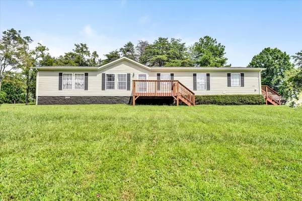 2602 Diamond Hill RD,  Moneta,  VA 24121