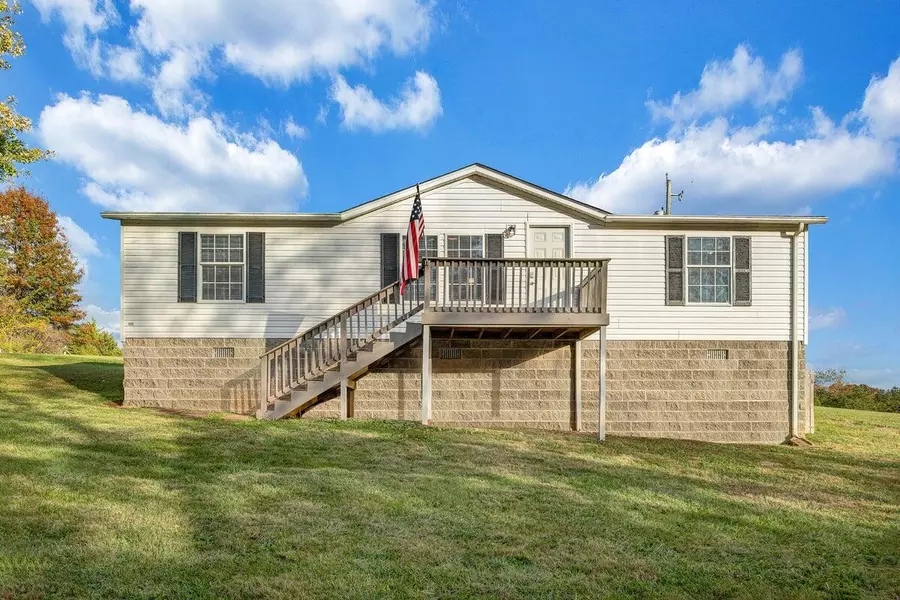 1047 Dove Hill RD, Thaxton, VA 24174