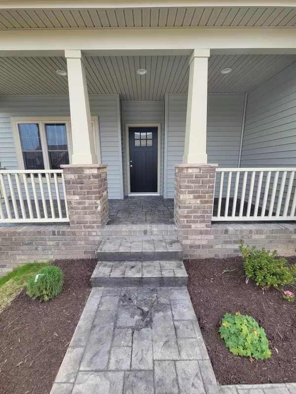Roanoke, VA 24018,6889 Linn Cove CT