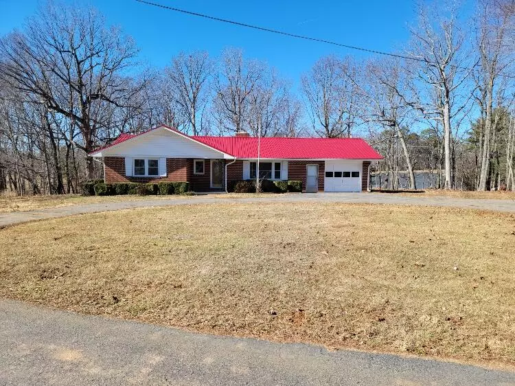 10609 Virginia AVE, Bassett, VA 24055