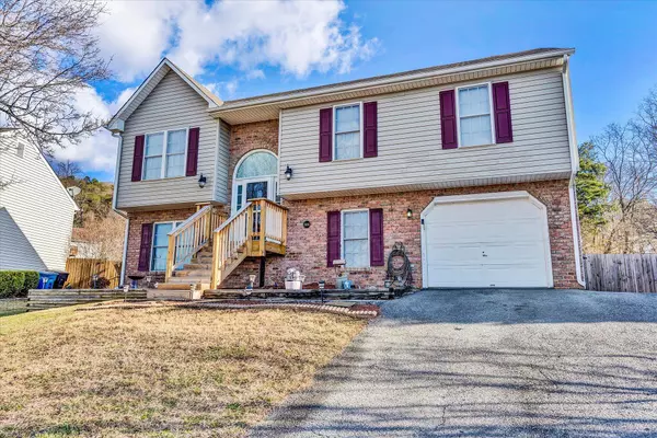 Roanoke, VA 24019,5031 Meadow Crossing LN