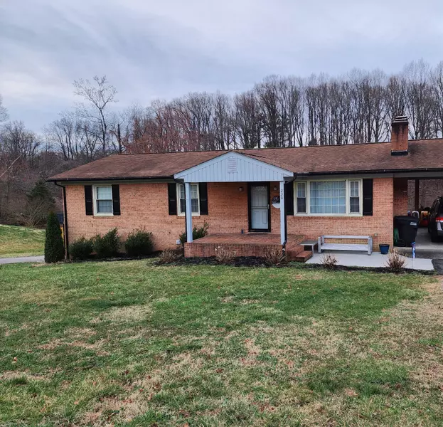 230 Dawnridge DR, Vinton, VA 24179