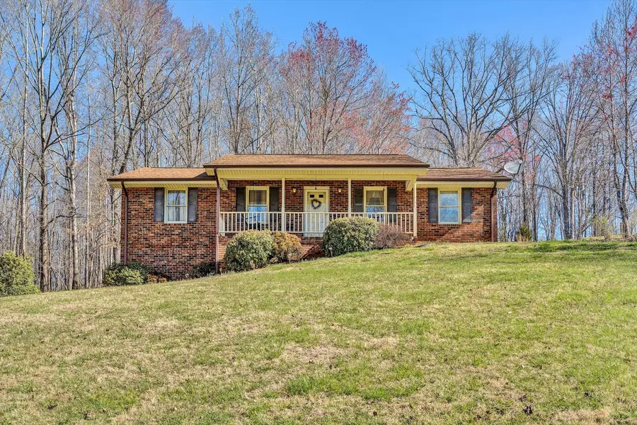 106 Oak Branch CT, Vinton, VA 24179