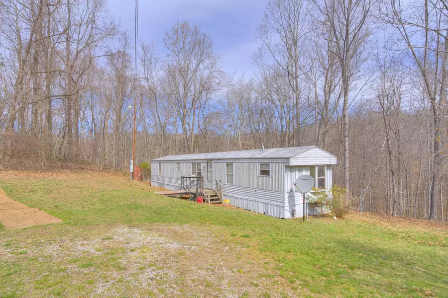 265 Teasel RD, Riner, VA 24149