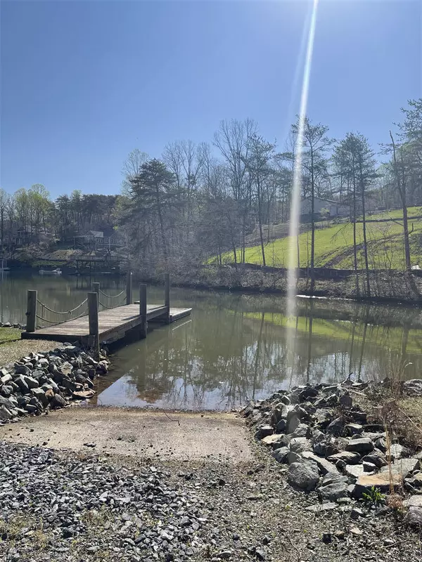 Lot 9 Edgewater DR, Moneta, VA 24121