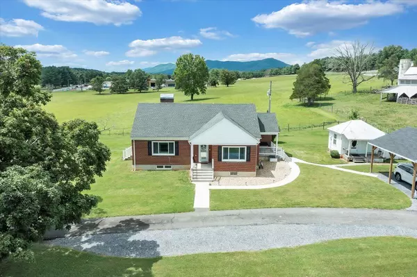 Lexington, VA 24450,345 Spring Meadow LN