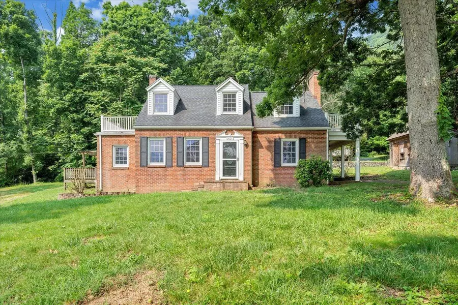 1421 Kelvin Grove, Glasgow, VA 24555