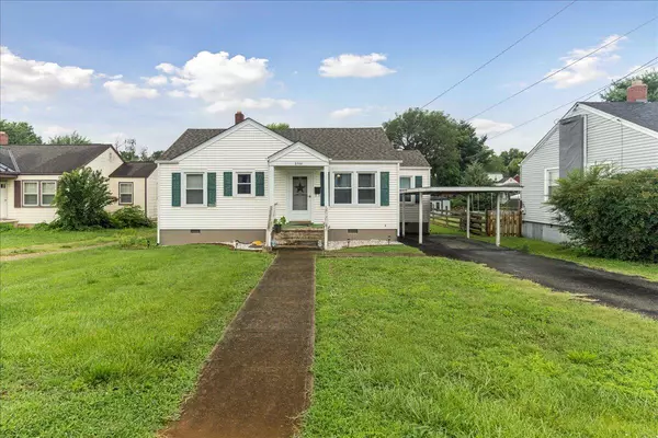 Roanoke, VA 24012,2708 Kennedy ST