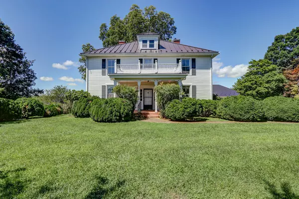 2306 Old Farm RD, Lynchburg, VA 24503