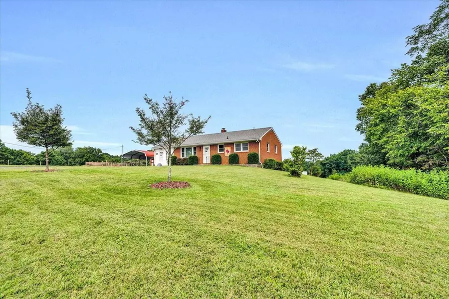 311 Moorman RD, Hardy, VA 24101