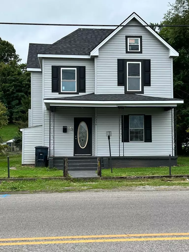 Roanoke, VA 24015,2326 Roanoke AVE