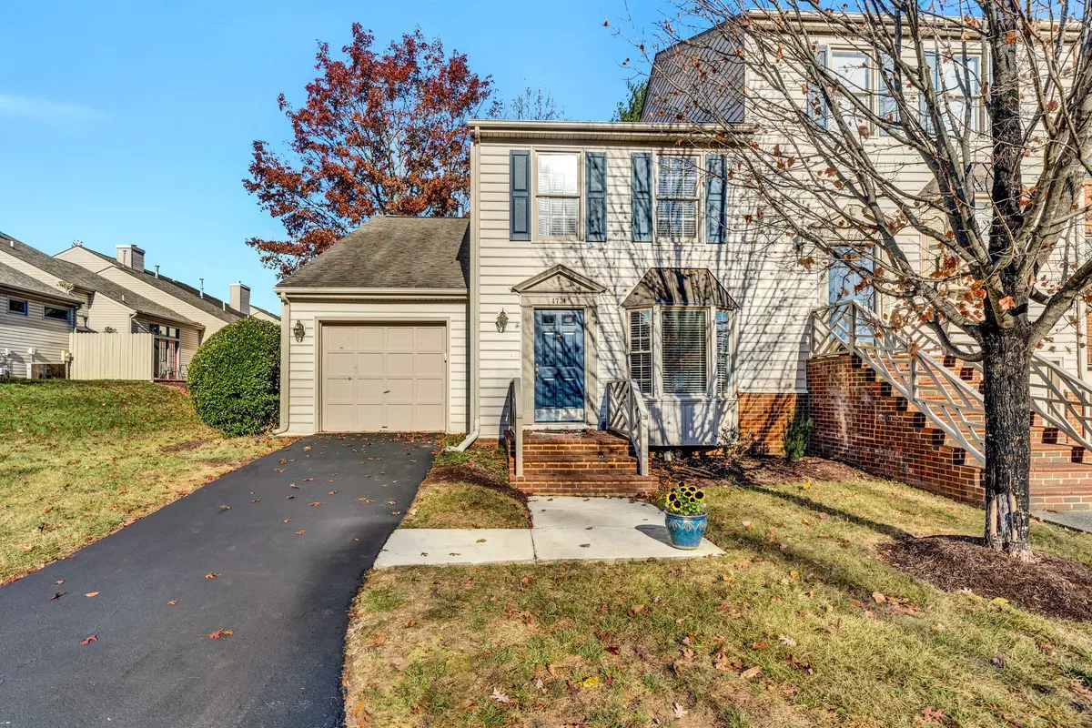 Roanoke, VA 24018,4731 Wembley PL
