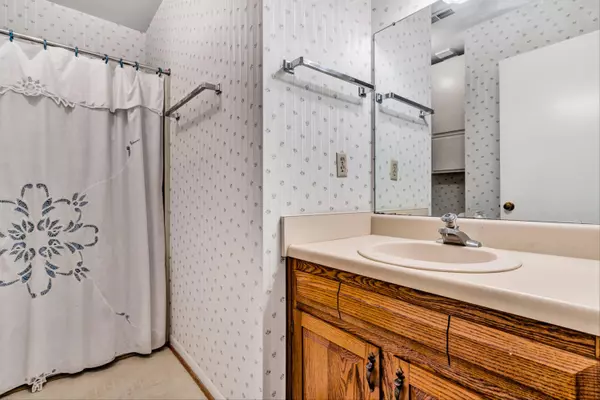 Roanoke, VA 24018,3406 Kim CT #B16