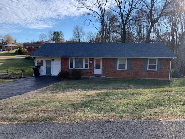 Vinton, VA 24179,618 Landfair DR