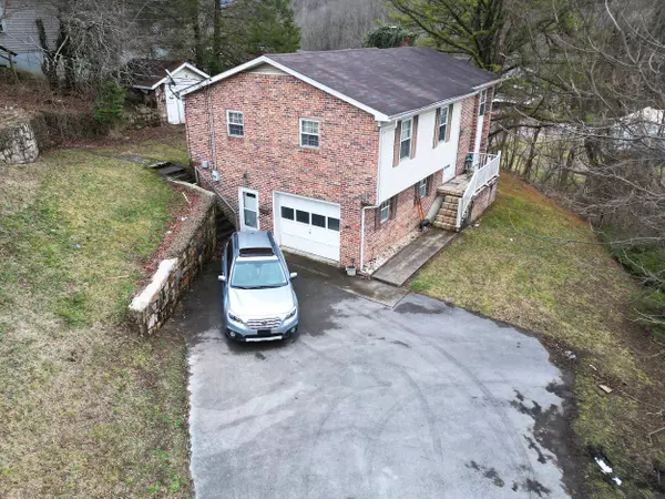 Bluefield, VA 24605,1819 Lee AVE