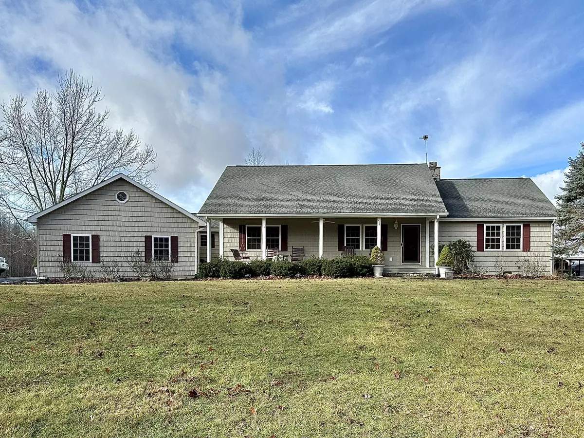 Laurel Fork, VA 24352,987 Nursery RD