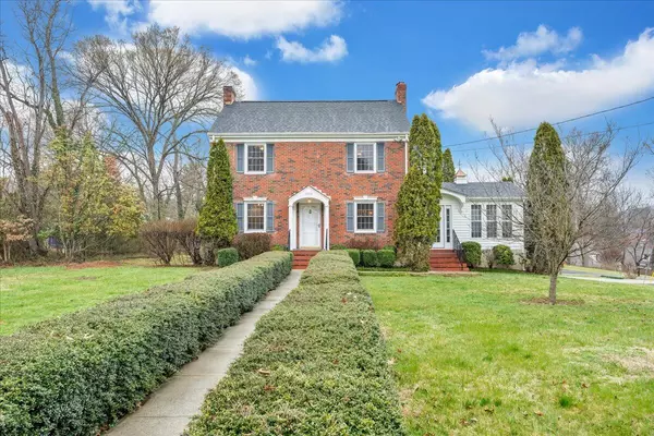 3203 Windsor RD, Roanoke, VA 24018