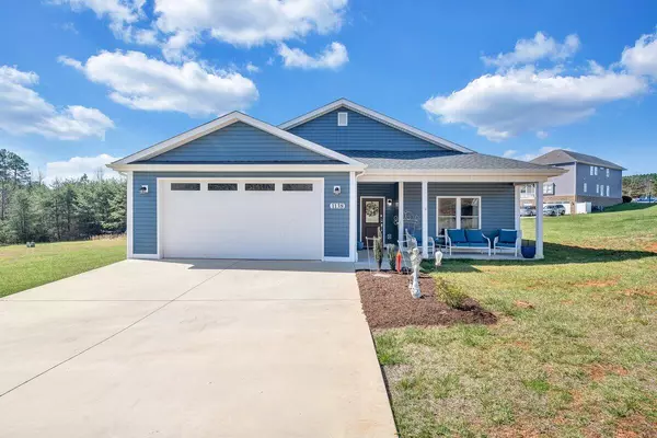 1138 Mayberry Hills WAY, Moneta, VA 24121