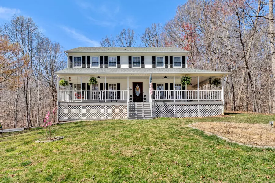 210 Brookledge DR, Vinton, VA 24179