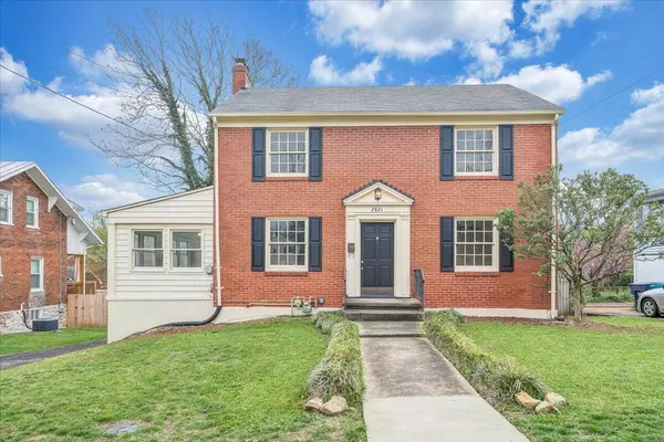 2821 Oakland BLVD,  Roanoke,  VA 24012