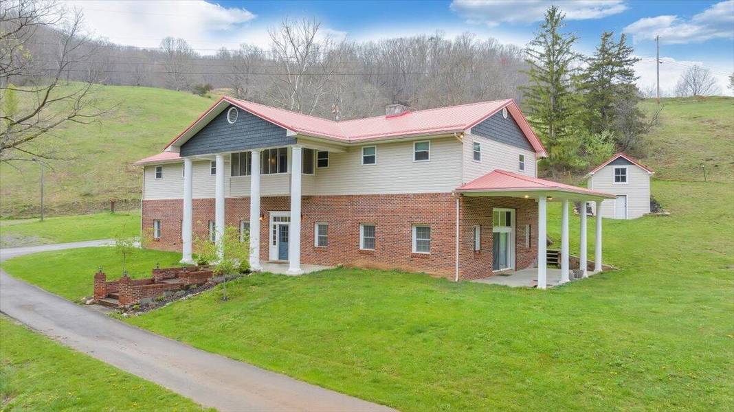 7415 Clear Fork Creek RD, Bastian, VA 24314