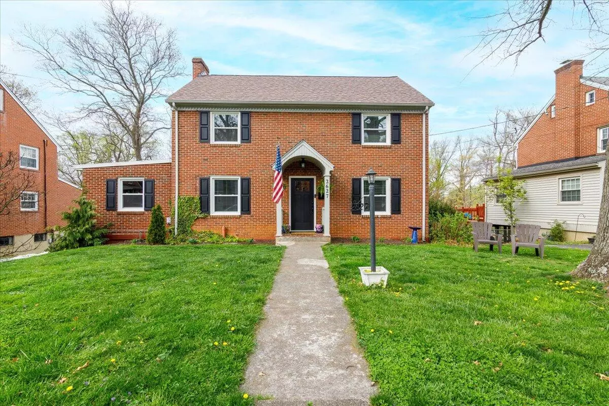 Roanoke, VA 24015,2627 Northview DR