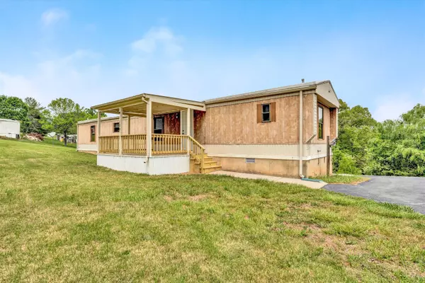 Vinton, VA 24179,104 Windy WAY