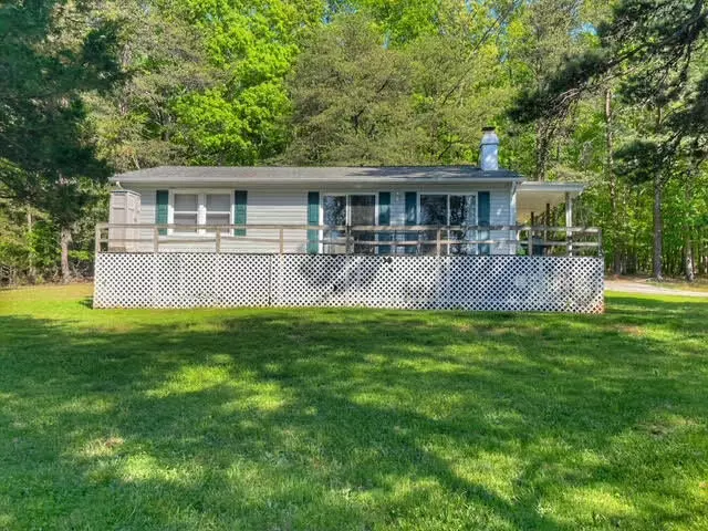 133 Tracy DR, Moneta, VA 24121