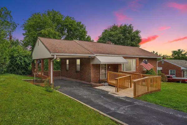 Roanoke, VA 24012,322 Trinkle AVE