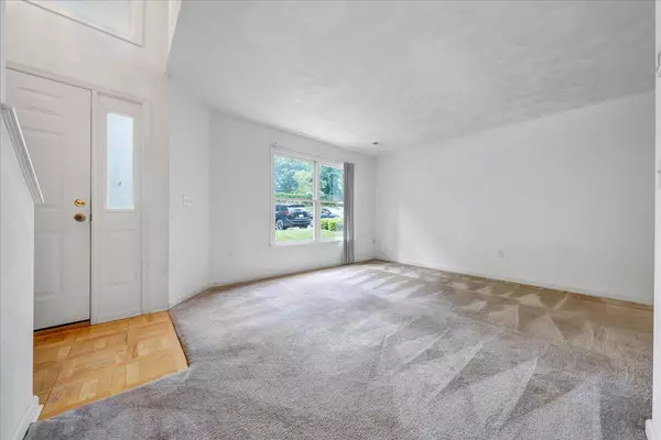 Roanoke, VA 24018,4723 Oakcliff DR