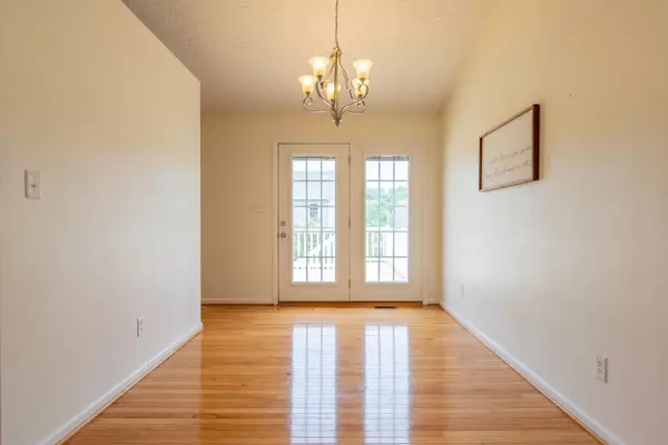 Roanoke, VA 24017,4613 Whispering Willow LN