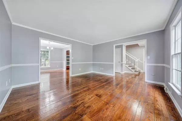 Roanoke, VA 24018,5637 Penguin DR
