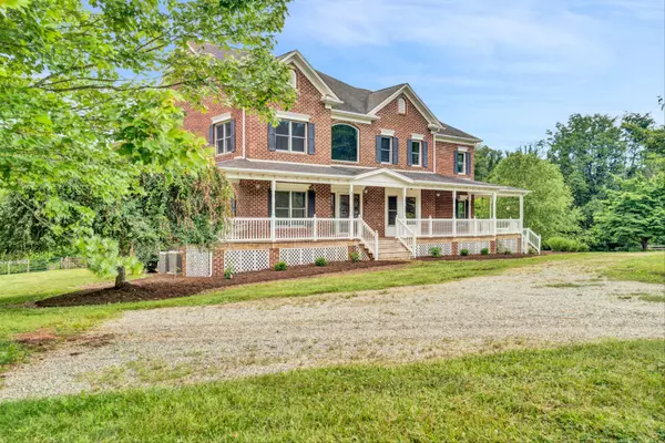 2225 Red Valley RD, Boones Mill, VA 24065