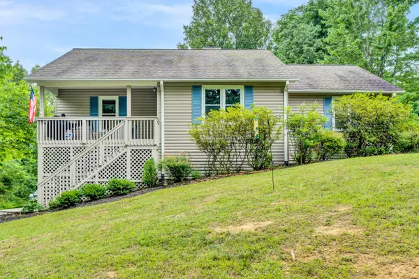 Blue Ridge, VA 24064,268 White Oak DR