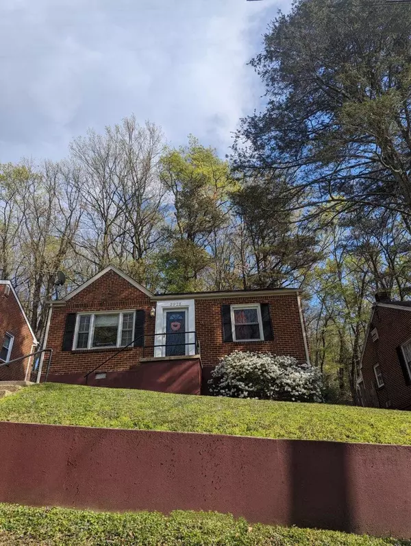 2928 Hollowell AVE, Roanoke, VA 24015