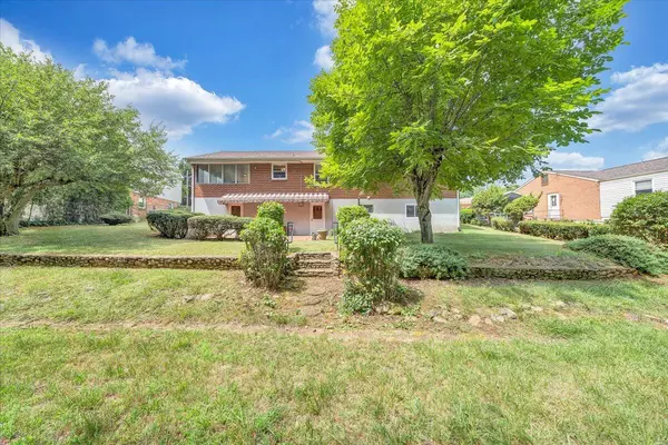 Roanoke, VA 24012,424 Houston AVE