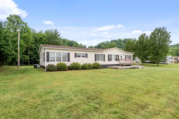 Elliston, VA 24087,4405 Riffe ST